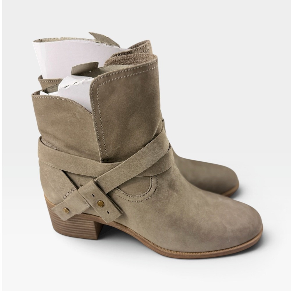 UGG Elora Ankle Boots 1019148 Womens 11 Sand Suede Buckle Strap Block Heel NEW